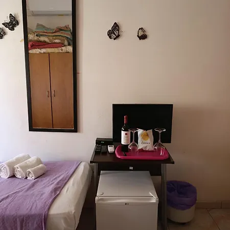 L'aragosta Πανσιόν